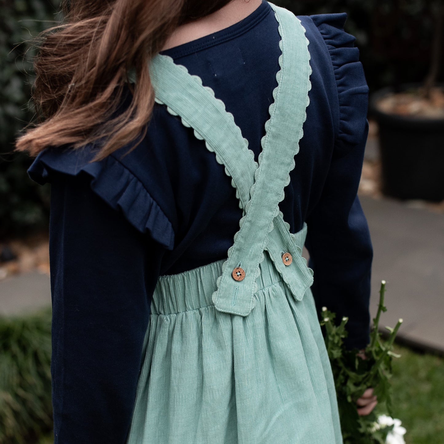 Earla Pinafore