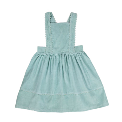 Earla Pinafore